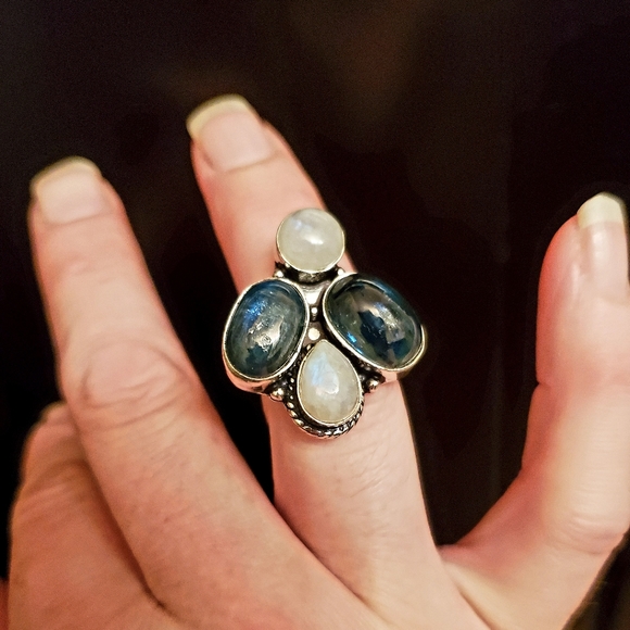 ***Sale*** New Kyanite & Rainbow Moonstone 925 Silver Ring. - Picture 8 of 9